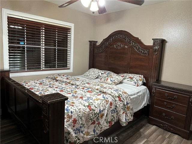 Detail Gallery Image 3 of 13 For 25844 Iris Ave #C,  Moreno Valley,  CA 92551 - 2 Beds | 2 Baths