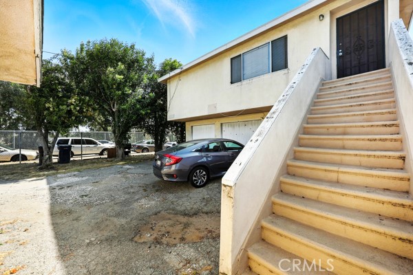 Detail Gallery Image 4 of 6 For 11156 S Grevillea Ave, Hawthorne,  CA 90304 - – Beds | – Baths