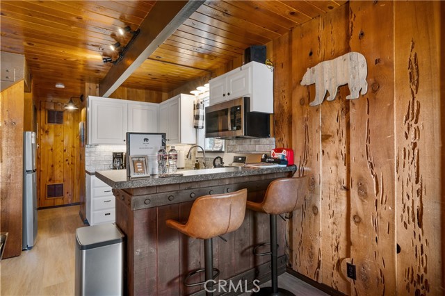 Detail Gallery Image 11 of 38 For 865 Bear Mountain, Big Bear City,  CA 92314 - 3 Beds | 1 Baths