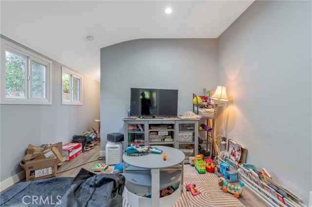 11938 Exposition Boulevard, Los Angeles CA: https://media.crmls.org/medias/f32f3b77-e0fb-4571-92ce-35f76b73b732.jpg