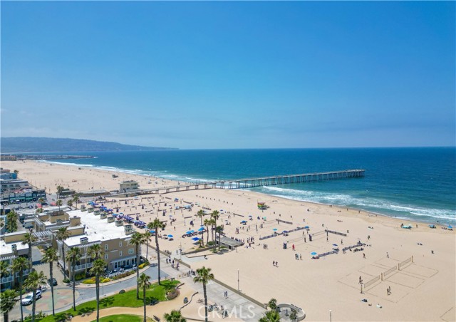 1300 The Strand, Hermosa Beach, California 90254, 1 Bedroom Bedrooms, ,1 BathroomBathrooms,Residential,Sold,The Strand,SB25153201