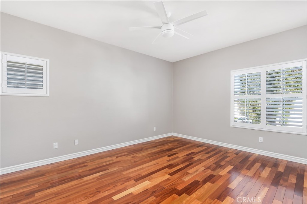 MLS #OC25244088 image #5