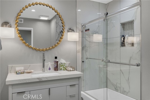 Hall/Guest Bath, beautifully remodeled.