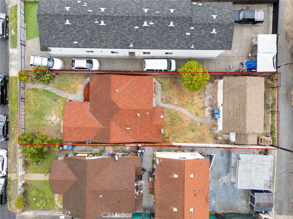 https://media.crmls.org/medias/f3300d11-048e-4fe8-94f8-3208c3ccbd81.jpg?preset=X-Large