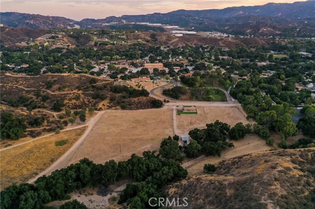 Detail Gallery Image 58 of 60 For 21565 Cleardale St, Newhall,  CA 91321 - 3 Beds | 2/1 Baths