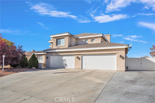 Detail Gallery Image 4 of 67 For 12860 Mar Vista Dr, Apple Valley,  CA 92308 - 5 Beds | 4/1 Baths