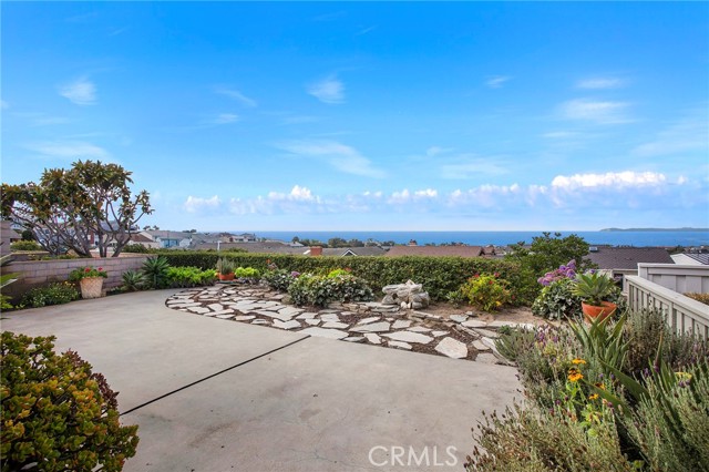 Detail Gallery Image 2 of 31 For 33691 Capstan Dr, Dana Point,  CA 92629 - 2 Beds | 2 Baths