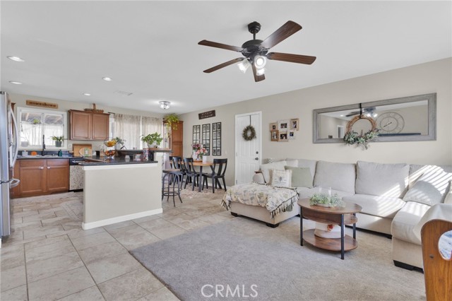 Detail Gallery Image 8 of 42 For 16654 Pawnee, Apple Valley,  CA 92307 - 3 Beds | 2 Baths