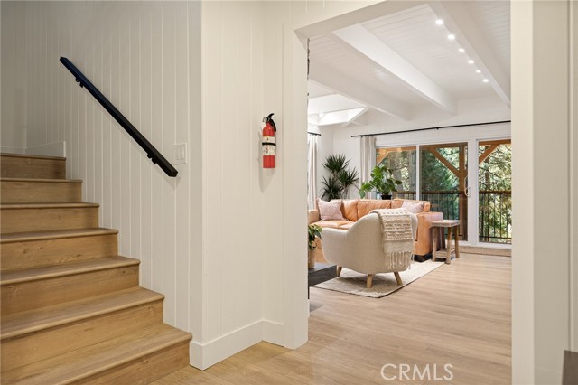 Detail Gallery Image 42 of 59 For 300 Pioneer, Lake Arrowhead,  CA 92352 - 5 Beds | 2/1 Baths