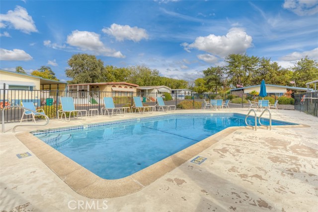 1675 Manzanita Avenue, Chico CA: https://media.crmls.org/medias/f3333628-4a34-4d11-a612-6746f1ab0cbb.jpg