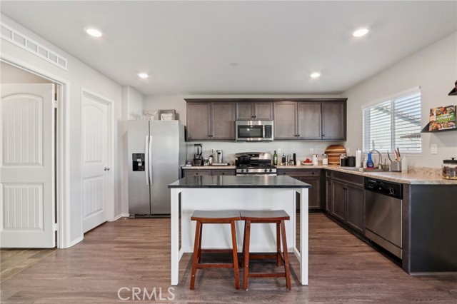 Detail Gallery Image 13 of 35 For 29430 Big Country Court, Winchester,  CA 92596 - 3 Beds | 2/1 Baths