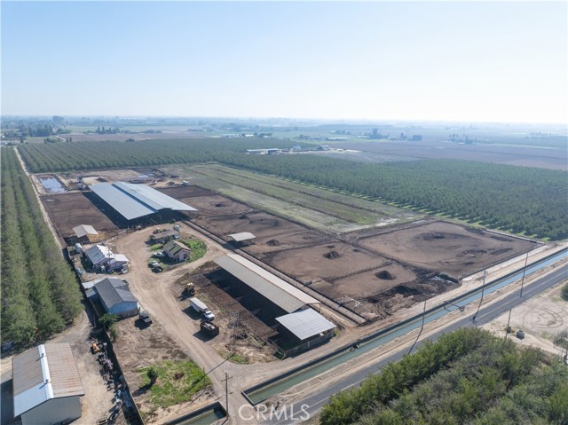 Detail Gallery Image 3 of 14 For 3918 S Kilroy Rd, Turlock,  CA 95380 - 5 Beds | 2 Baths