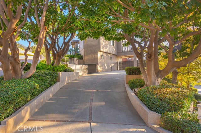 F334bdb7 37dd 481f 94cd D86bb30d4e96