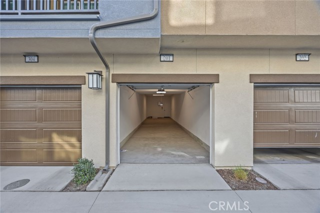 Detail Gallery Image 28 of 36 For 6137 Valentina Way #201,  Corona,  CA 92880 - 3 Beds | 2 Baths