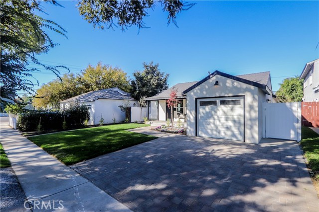 Detail Gallery Image 1 of 41 For 5209 E Abbeyfield St, Long Beach,  CA 90815 - 4 Beds | 3 Baths