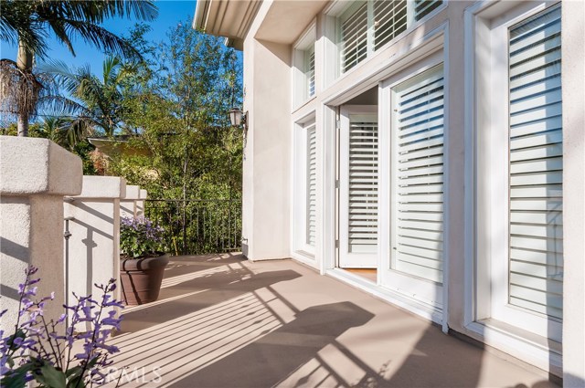 Sun-filled deck off living room