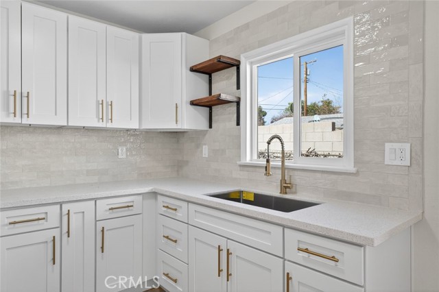 Detail Gallery Image 8 of 22 For 2486 Belle, San Bernardino,  CA 92404 - 3 Beds | 1 Baths