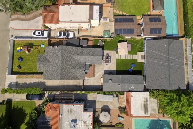 Detail Gallery Image 3 of 45 For 11101 Sarah St, Toluca Lake,  CA 91602 - 6 Beds | 5 Baths