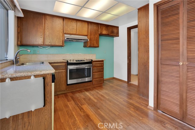 Detail Gallery Image 5 of 21 For 201 Lockewood Ln, Scotts Valley,  CA 95066 - 3 Beds | 2 Baths