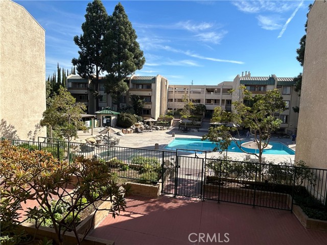 12121 Centralia Street # 305, Lakewood, California 90715, 3 Bedrooms Bedrooms, ,2 BathroomsBathrooms,Residential,For Sale,12121 Centralia Street # 305,CRTR24221541