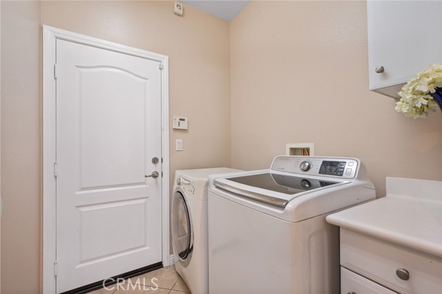 40924 Diana Lane, Lake Elsinore CA: https://media.crmls.org/medias/f3374ad1-53c3-490a-bdbc-02e36a39eb52.jpg