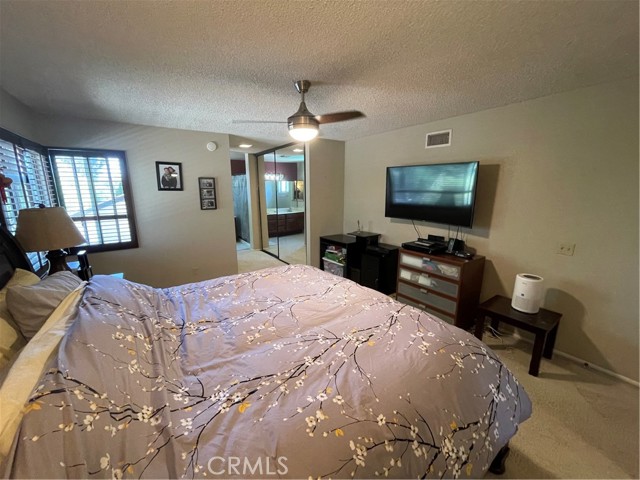 Detail Gallery Image 21 of 28 For 28056 Redwood Glen Rd, Valencia,  CA 91354 - 4 Beds | 2/1 Baths