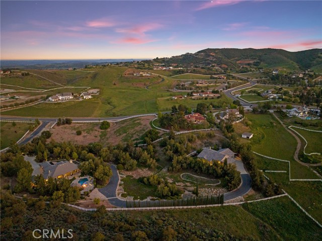 38565 Celine Cove, Murrieta CA: https://media.crmls.org/medias/f337c281-77be-4fc5-bb14-f0676e59790e.jpg