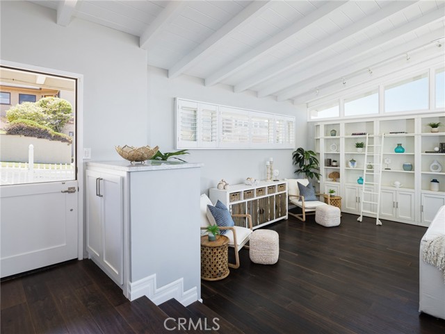 246 Via Los Miradores, Redondo Beach CA: https://media.crmls.org/medias/f33940bb-5c5a-4433-95d7-cb382ec1ea5d.jpg