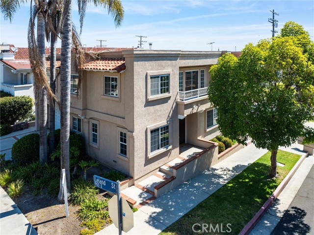 1078 W 10th Street, San Pedro CA: https://media.crmls.org/medias/f3399146-8868-4fcd-93e0-c7f386cc9999.jpg