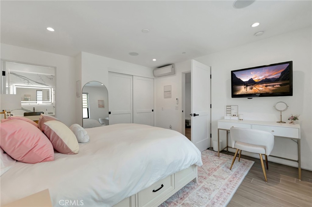 MLS #OC26164357 image #31