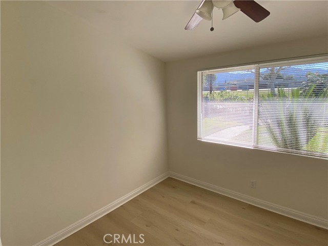 Detail Gallery Image 10 of 21 For 19137 Pleasantdale, Canyon Country,  CA 91351 - 4 Beds | 2 Baths