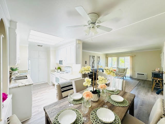 Detail Gallery Image 4 of 6 For 2179 via Puerta #Q,  Laguna Woods,  CA 92637 - 2 Beds | 1 Baths