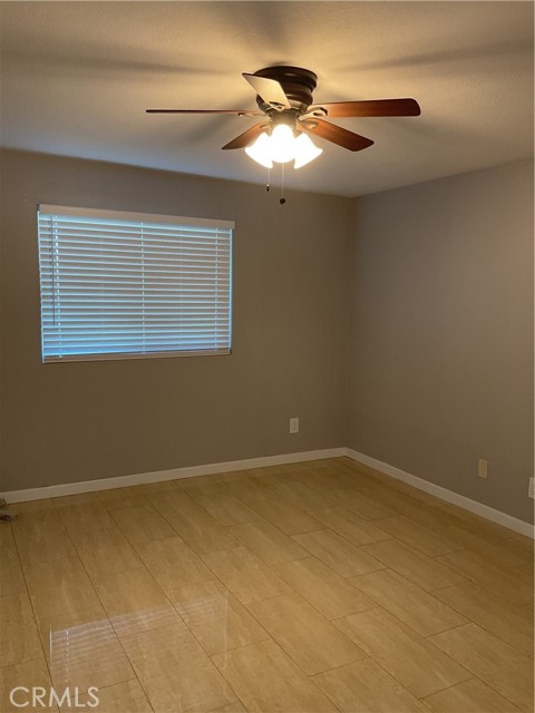 8008 Santa Rita Street, Corona CA: https://media.crmls.org/medias/f33c3788-cf0b-49d8-8796-952f0b2cb250.jpg