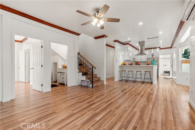 Detail Gallery Image 5 of 41 For 1330 W 48th St, Los Angeles,  CA 90037 - 4 Beds | 3/1 Baths