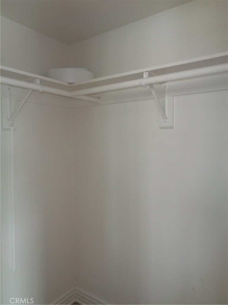MLS #OC25107659 img 4