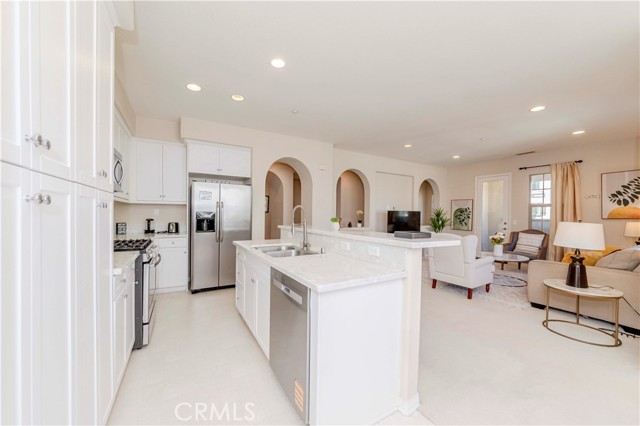 78 Talisman, Irvine CA: https://media.crmls.org/medias/f33e5e70-b846-4036-a3d0-a5bedb9d16b7.jpg