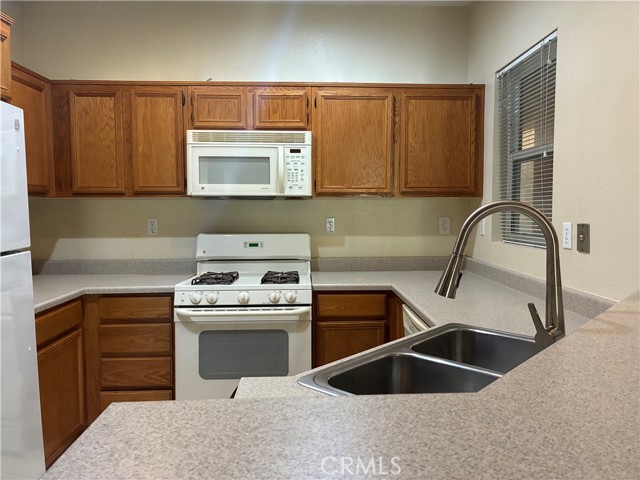 Detail Gallery Image 5 of 15 For 26368 Arboretum Way Ca, Murrieta,  CA 92562 - 2 Beds | 2 Baths