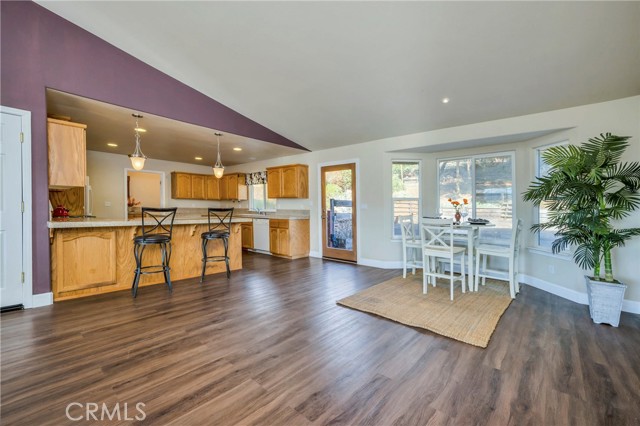 Detail Gallery Image 3 of 34 For 16330 Conestoga Rd, Hidden Valley Lake,  CA 95467 - 3 Beds | 2 Baths