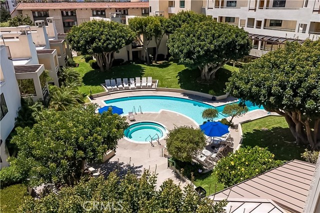 520 The Village, Redondo Beach, California 90277, 2 Bedrooms Bedrooms, ,2 BathroomsBathrooms,Residential,For Sale,The Village,PV25167239