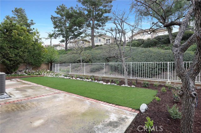 Image 12 of 41 For 520 Morningstar