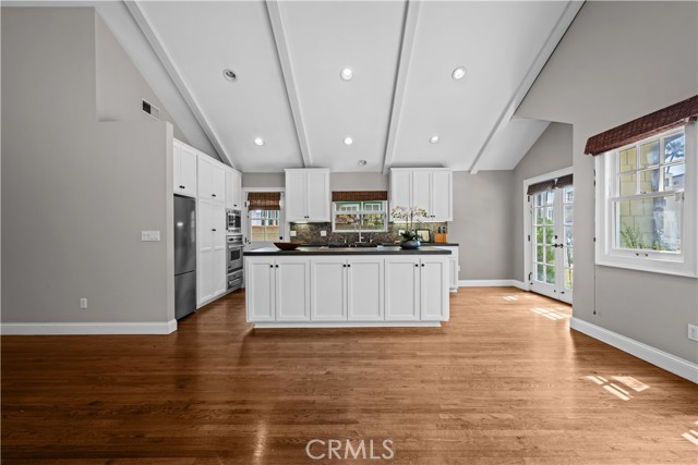 Detail Gallery Image 15 of 39 For 263 Ginevra, Long Beach,  CA 90803 - 3 Beds | 2 Baths