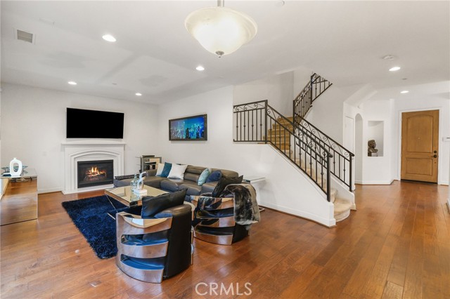18141 Topham Street, Tarzana CA: https://media.crmls.org/medias/f3410a4f-6cd0-4470-90d6-93523445f0ca.jpg