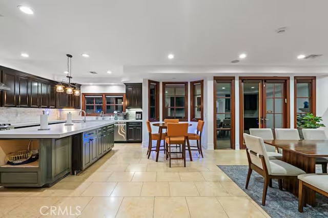 16806 Addison Street photo 9