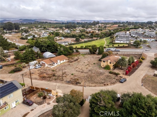 Detail Gallery Image 2 of 39 For 2820 Poquito Pl, Arroyo Grande,  CA 93420 - 6 Beds | 5 Baths