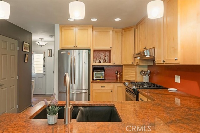 Detail Gallery Image 9 of 31 For 1422 Kingston, Mount Shasta,  CA 96067 - 2 Beds | 1/1 Baths