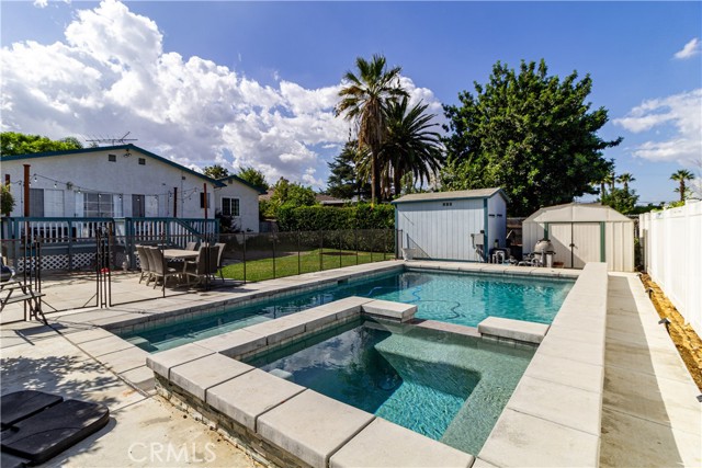 Detail Gallery Image 38 of 44 For 825 W Olive St, Corona,  CA 92882 - 3 Beds | 2 Baths