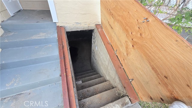 Detail Gallery Image 14 of 14 For 1767 N Arrowhead, San Bernardino,  CA 92405 - 3 Beds | 3 Baths