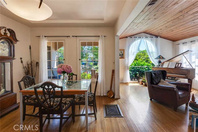 9107 Olin Street, Los Angeles CA: https://media.crmls.org/medias/f342274d-283d-4530-bca4-ead1623991a0.jpg