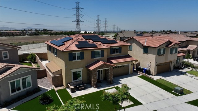 Detail Gallery Image 2 of 46 For 15765 Kings Peak Dr, Fontana,  CA 92336 - 5 Beds | 3 Baths