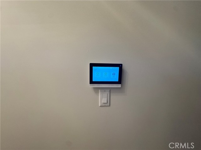 15234 Kingsbury Street, Mission Hills (San Fernando) CA: https://media.crmls.org/medias/f3438e99-55fe-4447-aca3-498a45e750bc.jpg